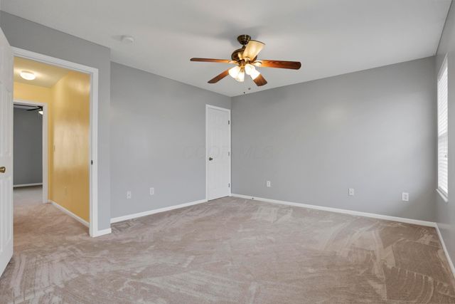 243 Oxford Oak Drive, Blacklick, OH 43004