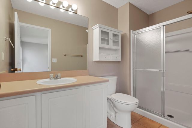 243 Oxford Oak Drive, Blacklick, OH 43004