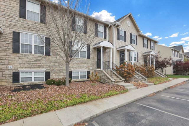 243 Oxford Oak Drive, Blacklick, OH 43004