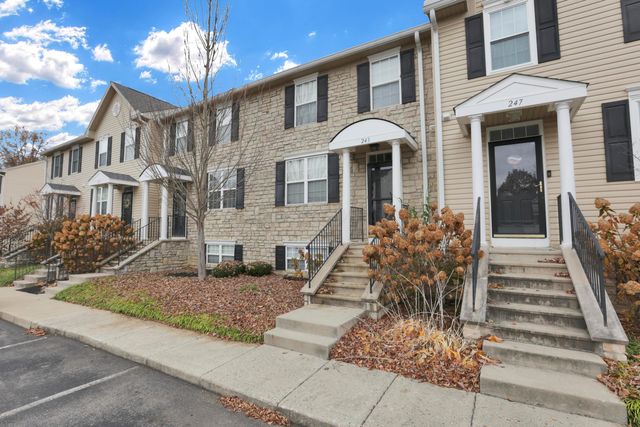 243 Oxford Oak Drive, Blacklick, OH 43004