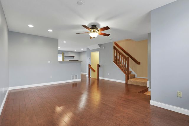 243 Oxford Oak Drive, Blacklick, OH 43004