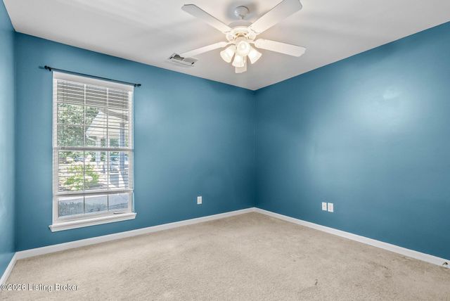 6505 Renate Rd, Louisville, KY 40291