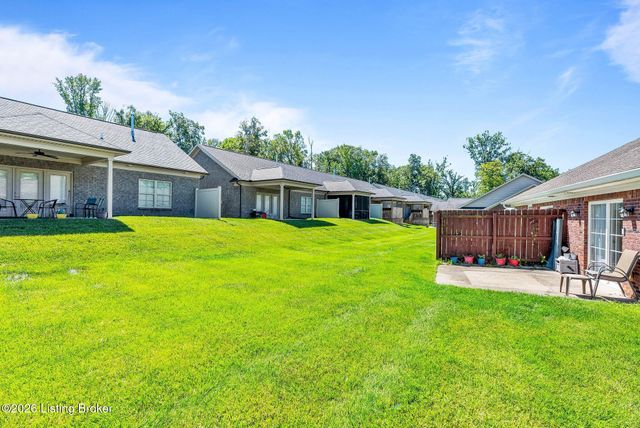 6505 Renate Rd, Louisville, KY 40291