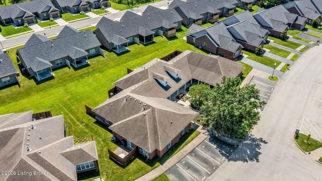 6505 Renate Rd, Louisville, KY 40291