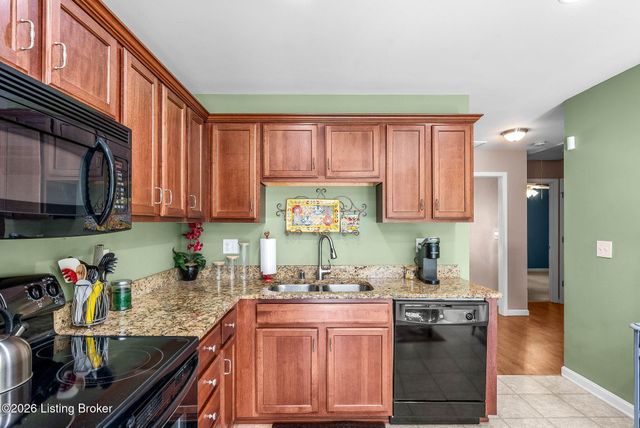 6505 Renate Rd, Louisville, KY 40291