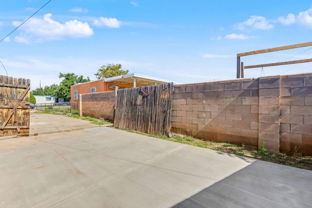 5110 Cherokee Road NE, Albuquerque, NM 87110