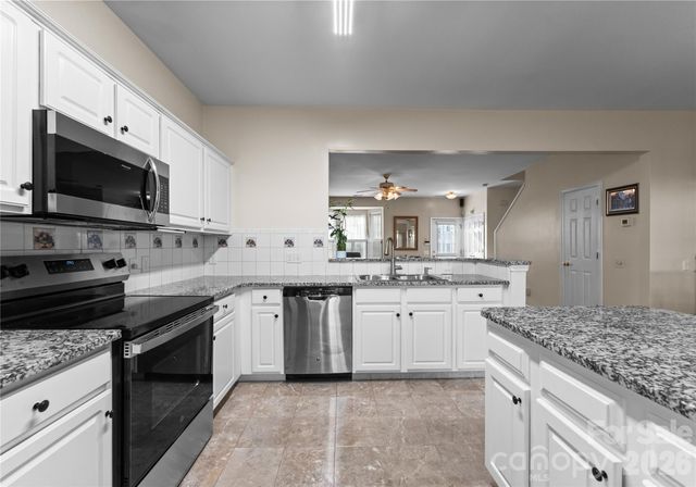 6776 Rothchild Drive, Charlotte, NC 28270