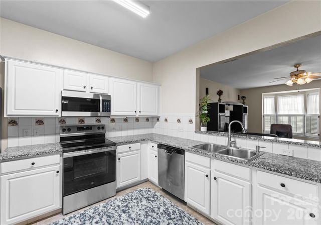 6776 Rothchild Drive, Charlotte, NC 28270