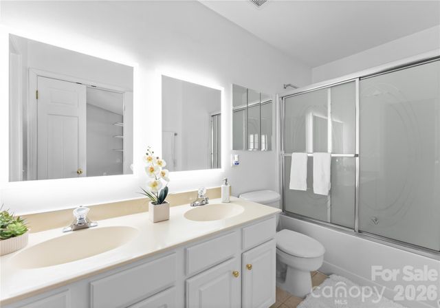 6776 Rothchild Drive, Charlotte, NC 28270