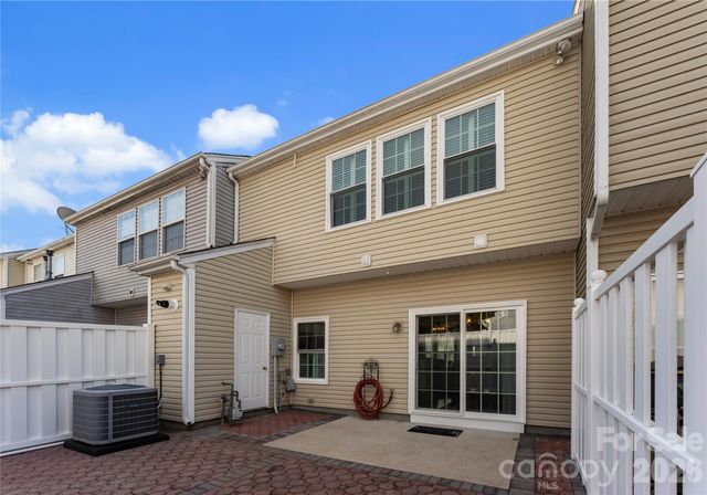 6776 Rothchild Drive, Charlotte, NC 28270