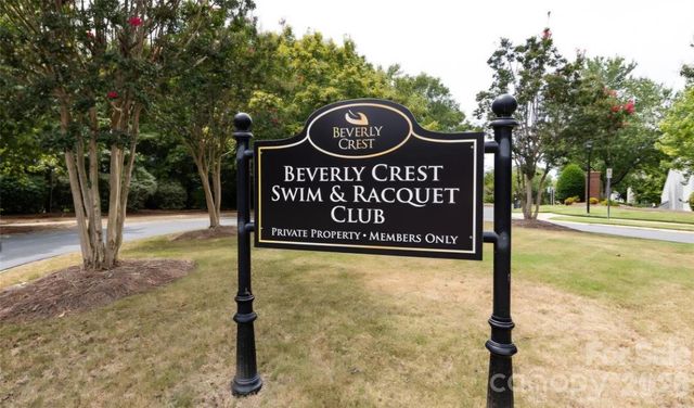 6776 Rothchild Drive, Charlotte, NC 28270