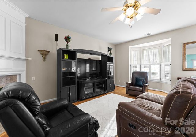 6776 Rothchild Drive, Charlotte, NC 28270