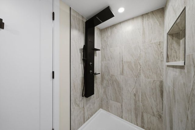 6535 S Kolin Avenue, Chicago, IL 60629