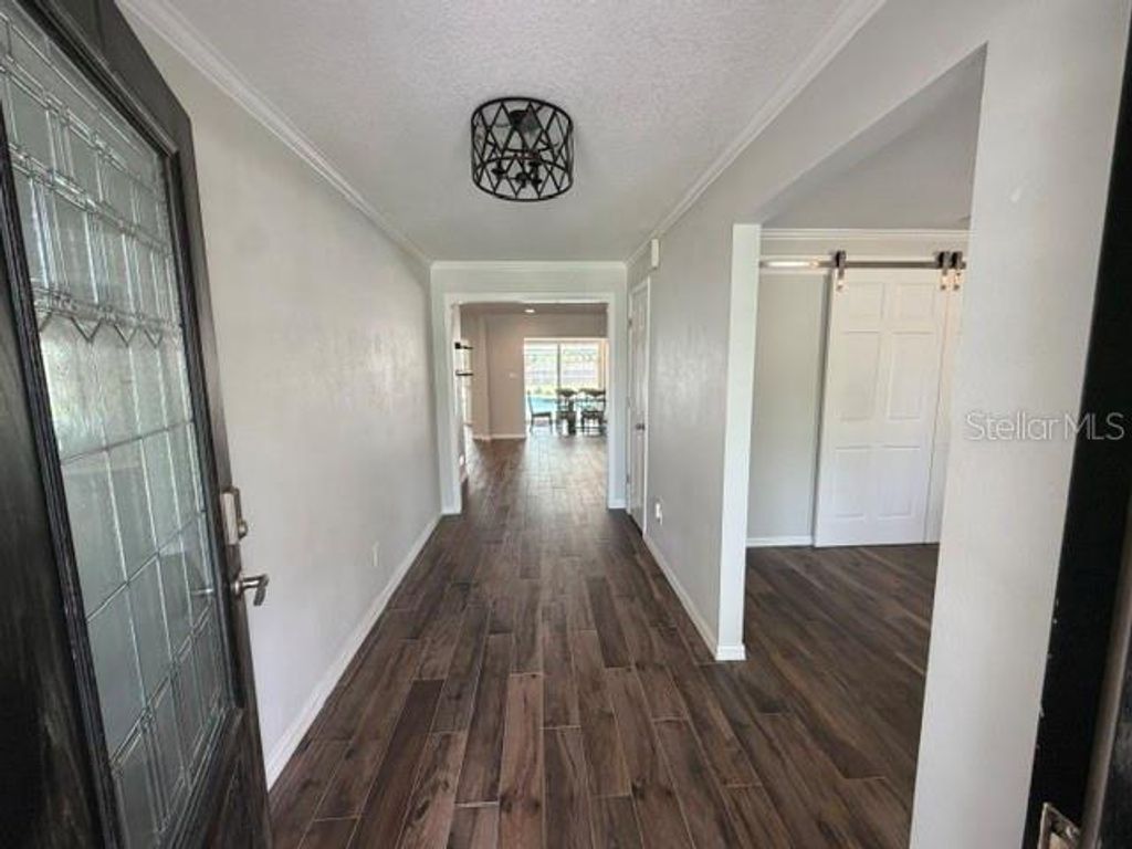Image 14 of property listing at 210 W TIMBERCOVE CIRCLE, Longwood, FL 32779
