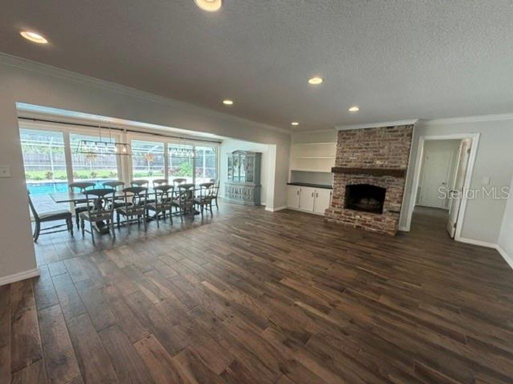 Image 20 of property listing at 210 W TIMBERCOVE CIRCLE, Longwood, FL 32779