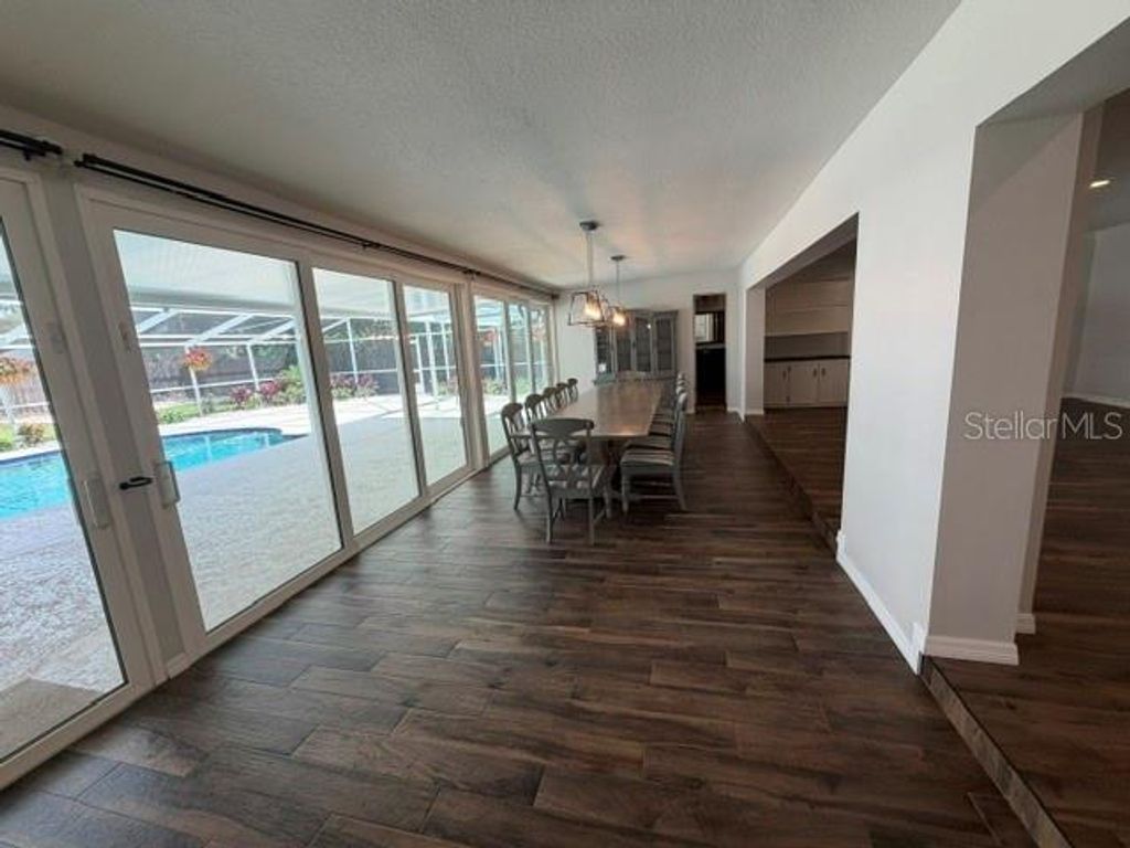 Image 30 of property listing at 210 W TIMBERCOVE CIRCLE, Longwood, FL 32779