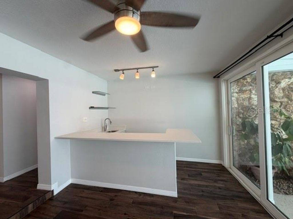 Image 33 of property listing at 210 W TIMBERCOVE CIRCLE, Longwood, FL 32779