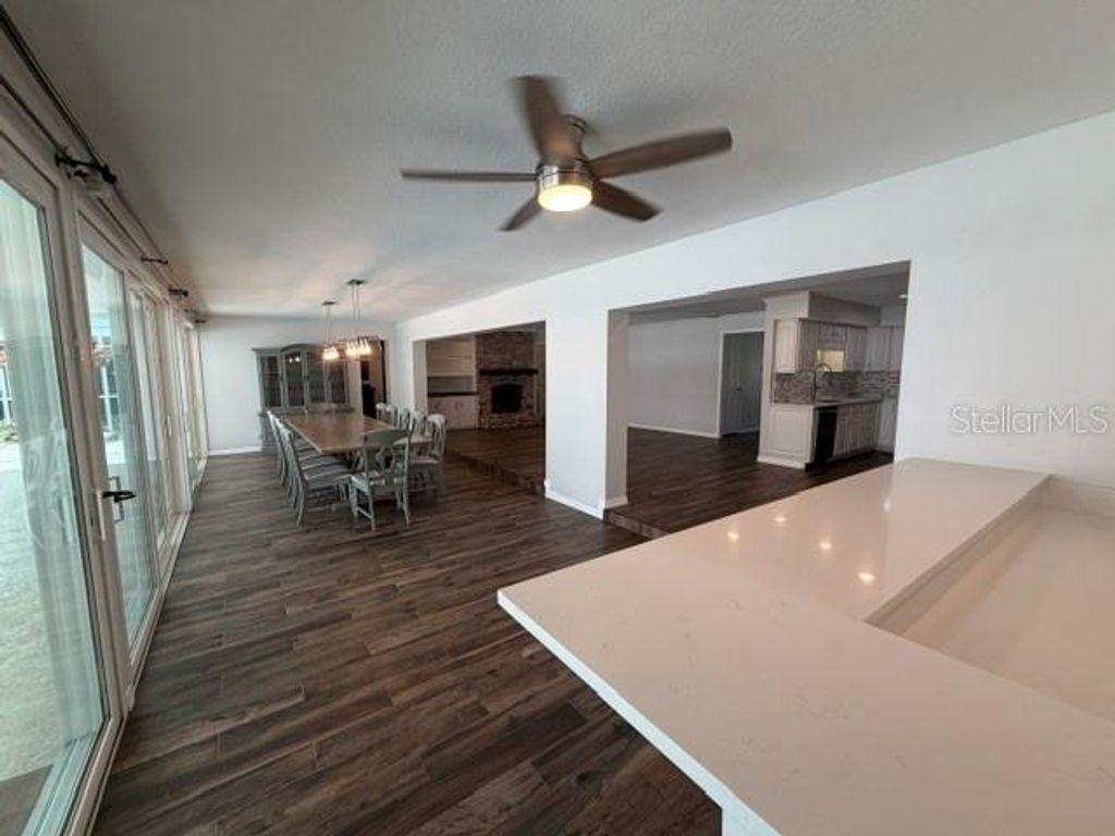 Image 35 of property listing at 210 W TIMBERCOVE CIRCLE, Longwood, FL 32779