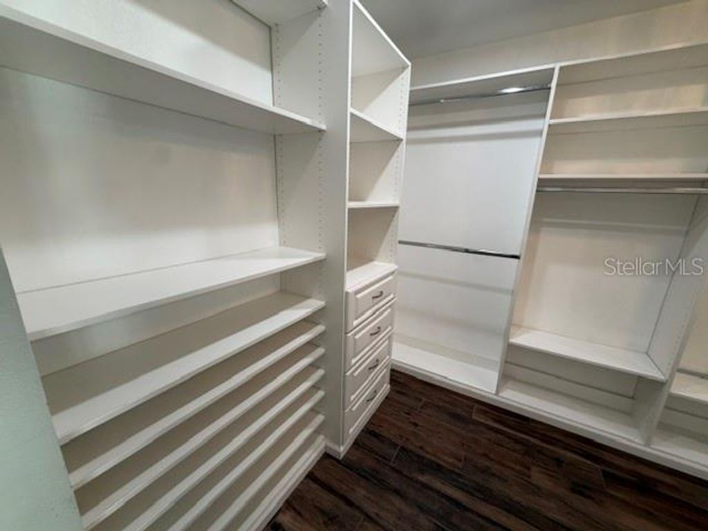 Image 45 of property listing at 210 W TIMBERCOVE CIRCLE, Longwood, FL 32779
