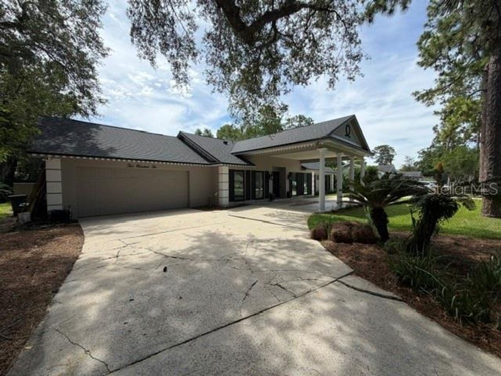 Image 87 of property listing at 210 W TIMBERCOVE CIRCLE, Longwood, FL 32779