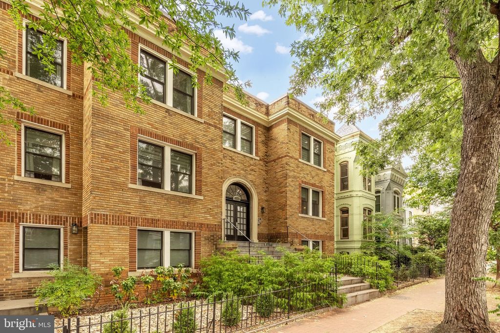 317 3RD ST SE #25, Washington, DC 20003