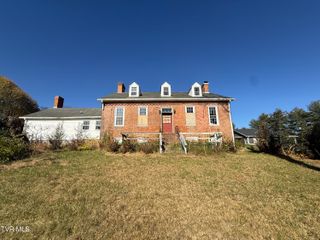 2812 Mckinley Road, Johnson City, TN 37604