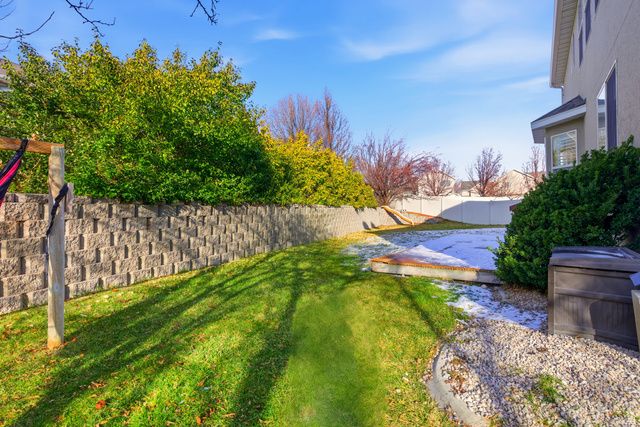 456 W TRELLIS CIR, Saratoga Springs, UT 84045