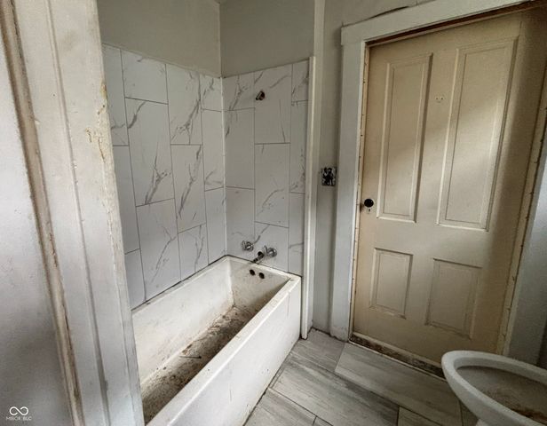 1613 Draper Street, Indianapolis, IN 46203