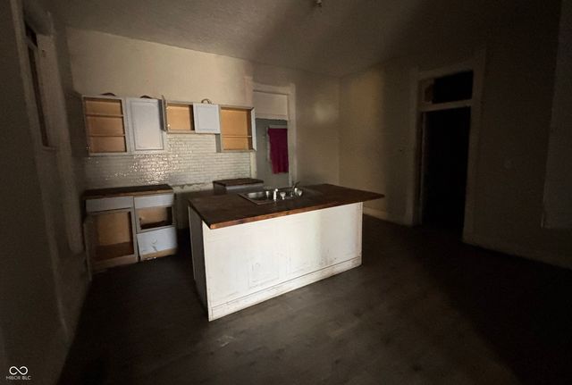 1613 Draper Street, Indianapolis, IN 46203