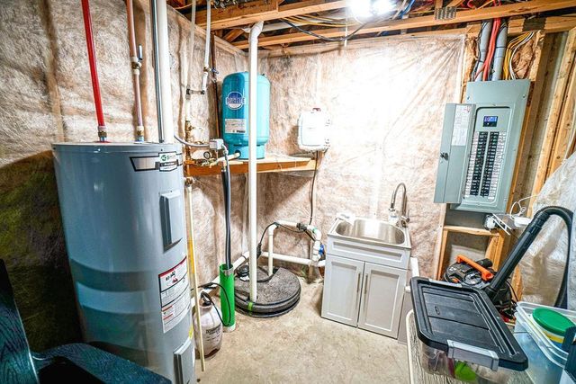 N8610 Island View Drive, New Lisbon, WI 53950