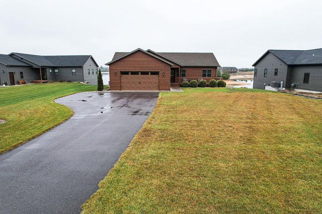 N8610 Island View Drive, New Lisbon, WI 53950