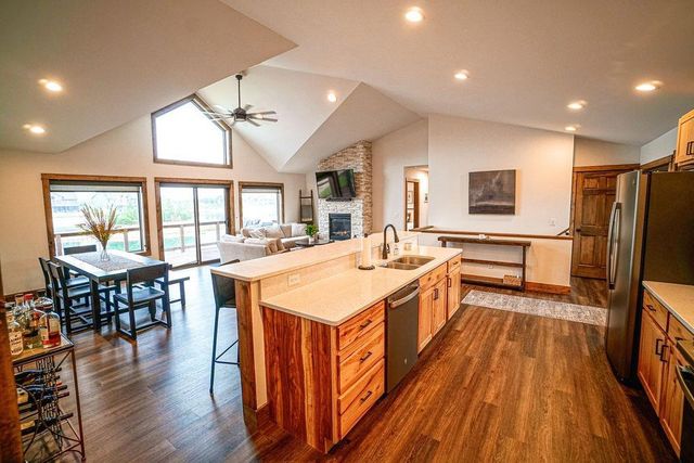 N8610 Island View Drive, New Lisbon, WI 53950