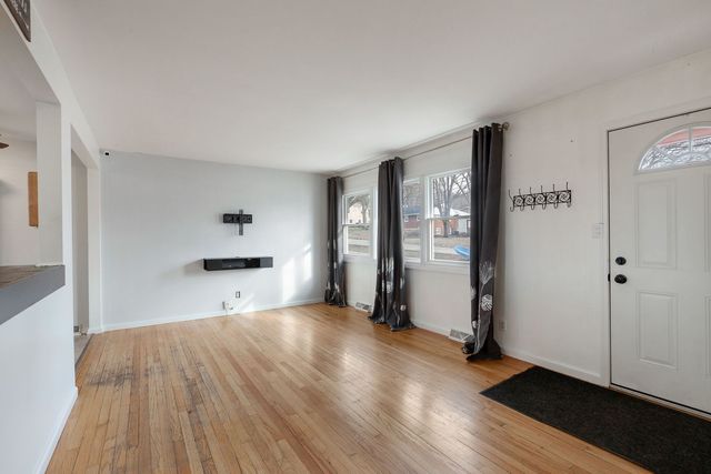 3708 Anne Street, Mchenry, IL 60050