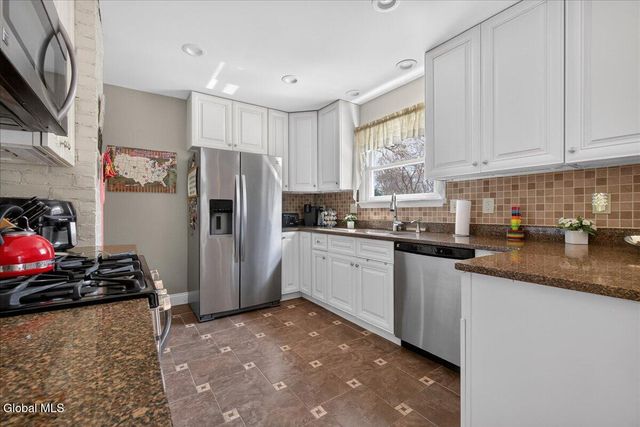 1006 Riggi Avenue, Rotterdam, NY 12303