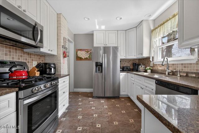 1006 Riggi Avenue, Rotterdam, NY 12303