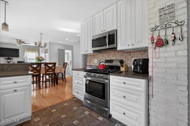 1006 Riggi Avenue, Rotterdam, NY 12303