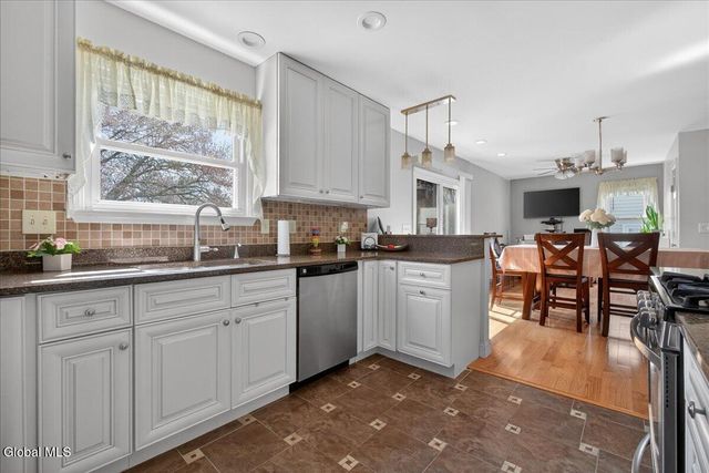1006 Riggi Avenue, Rotterdam, NY 12303