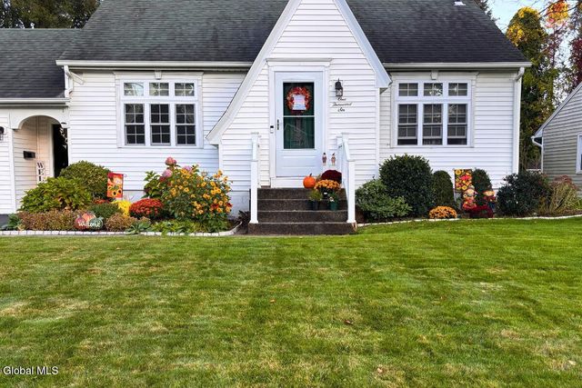 1006 Riggi Avenue, Rotterdam, NY 12303