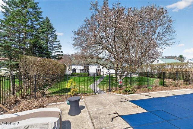 1006 Riggi Avenue, Rotterdam, NY 12303