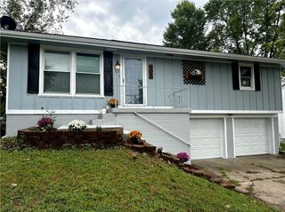 805 Ash Street, Harrisonville, MO 64701