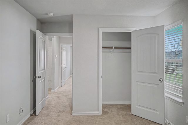 1827 College Street, Greenville, TX 75401