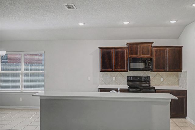 1827 College Street, Greenville, TX 75401