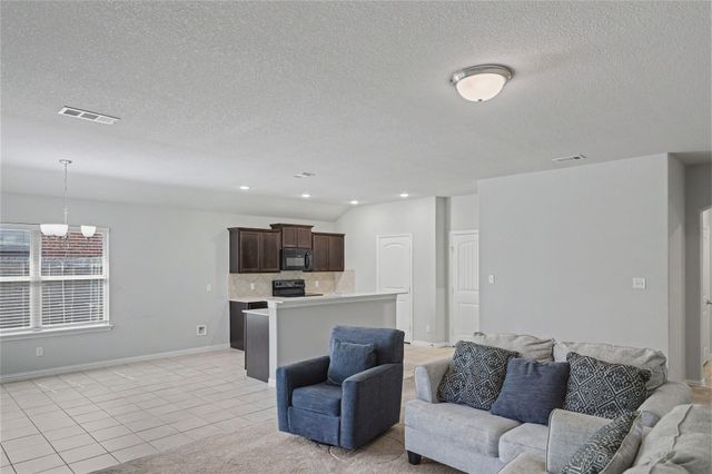 1827 College Street, Greenville, TX 75401