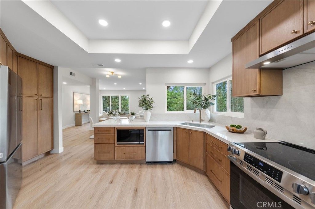 14 Highland View 40, Irvine, CA 92603 — photo 2