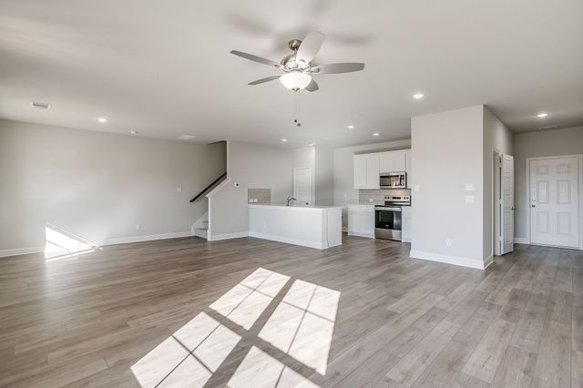 6916 Yellow Hammer Way, Arlington, TX 76001