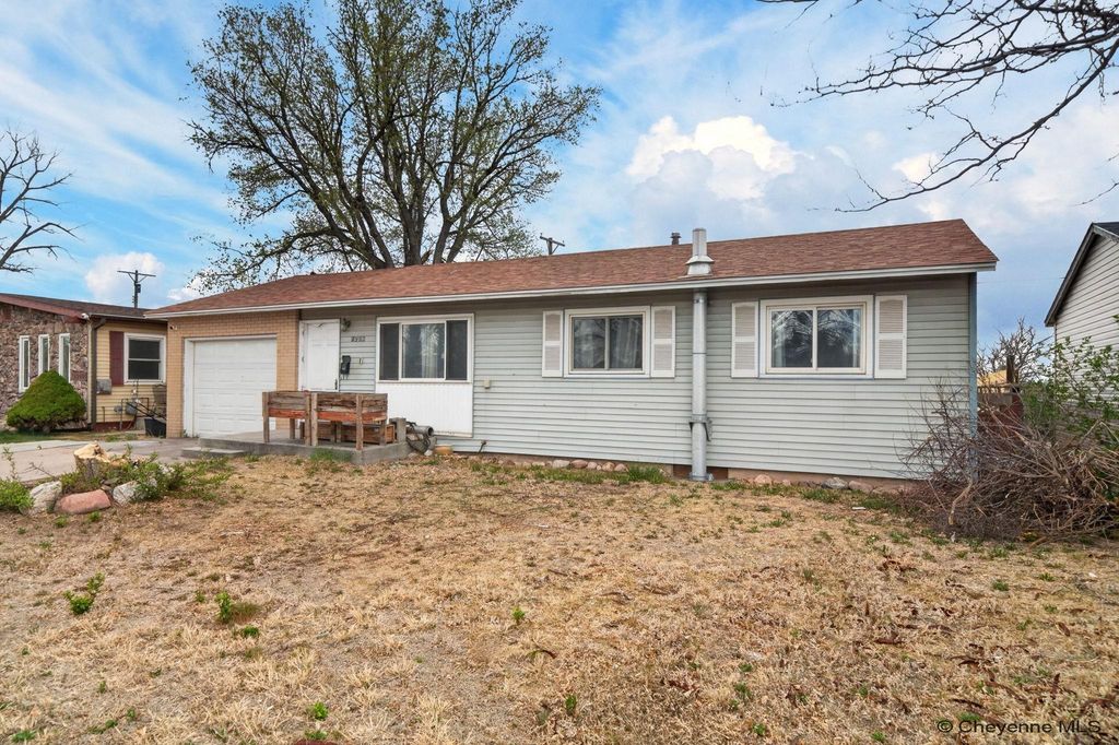 1236 W LEISHER RD, Cheyenne, WY 82007