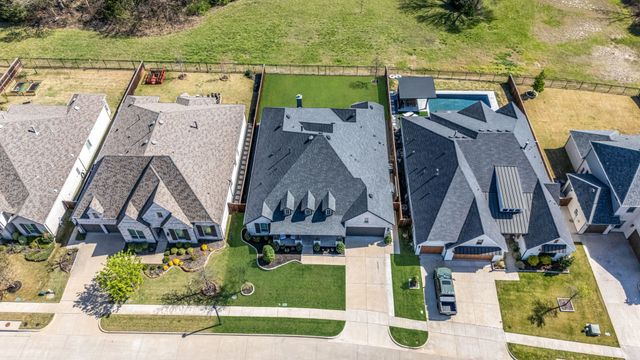 8820 Autumn Lake Trail, Mckinney, TX 75071