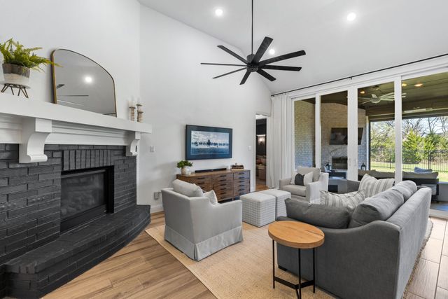 8820 Autumn Lake Trail, Mckinney, TX 75071