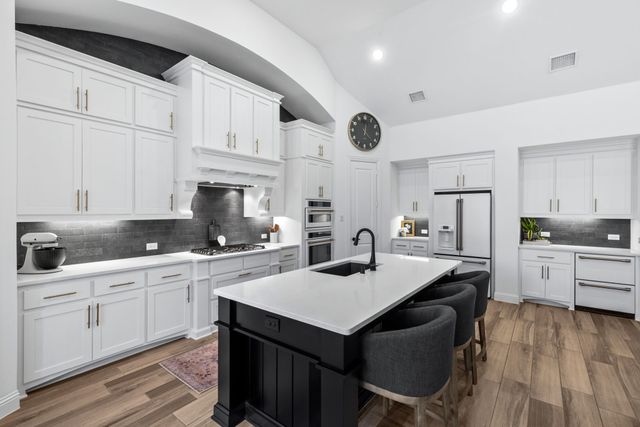 8820 Autumn Lake Trail, Mckinney, TX 75071