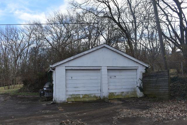 141 Hillcrest Dr, Madison, TN 37115